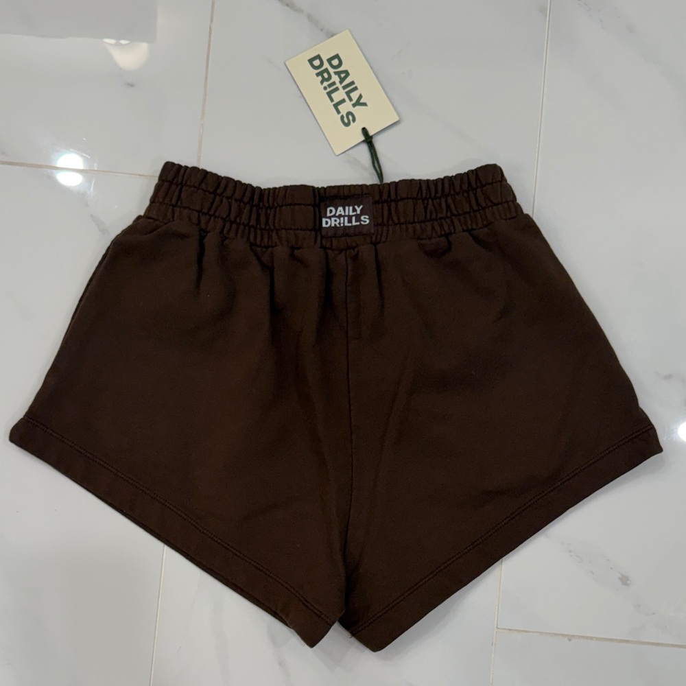 NWT Daily Drills X Revolve BrownAthletic Shorts XS/S